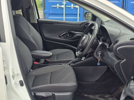 Toyota Yaris 1.5 VVT-h Design Hatchback 5dr Petrol Hybrid E-CVT Euro 6 (s/s) (116 ps) 20