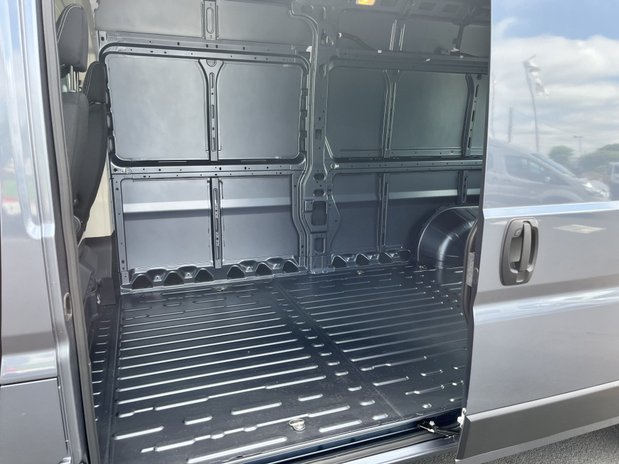 Fiat Ducato Ducato 35 L3 2.2 Multijet 140 H2 Van S&S Auto 25