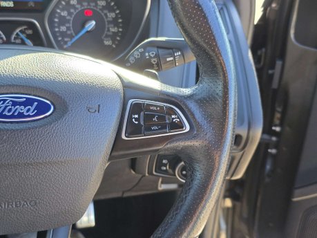 Ford Focus 1.0T EcoBoost ST-Line Hatchback 5dr Petrol Auto Euro 6 (s/s) (125 ps) 40