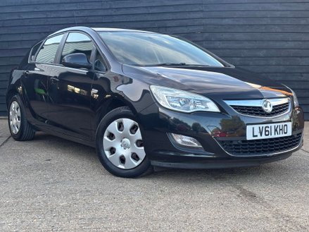 Vauxhall Astra 1.6 Astra Exclusive Auto 5dr