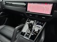 Porsche Cayenne 3.0T V6 TiptronicS 4WD Euro 6 (s/s) 5dr 25