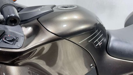 Kawasaki GTR 1400 2011 ONLY 12K FULL LUGGAGE VERY CLEAN 1400CC TOURER BIKE 37