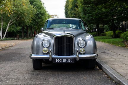 Bentley S2 Continental H.J Mulliner 5