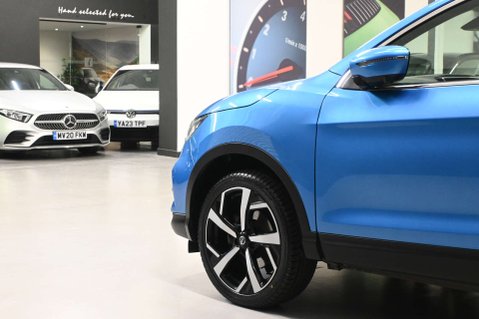 Nissan Qashqai 1.3 Qashqai N-Motion DiG-T 5dr 7