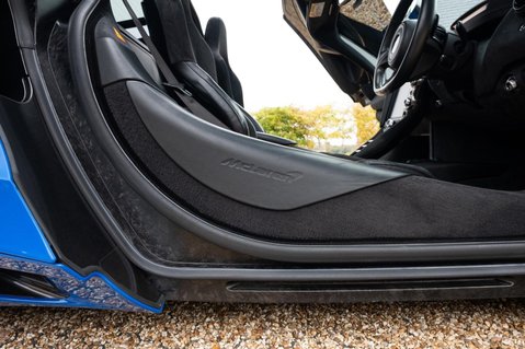 McLaren 720S 4.0T V8 Performance SSG Euro 6 (s/s) 2dr 35
