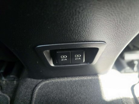 Toyota Corolla 1.8 VVT-h Design Touring Sports 5dr Petrol Hybrid CVT Euro 6 (s/s) (122 ps) 25