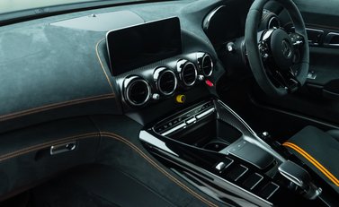 Mercedes-Benz Amg GT BLACK SERIES 19