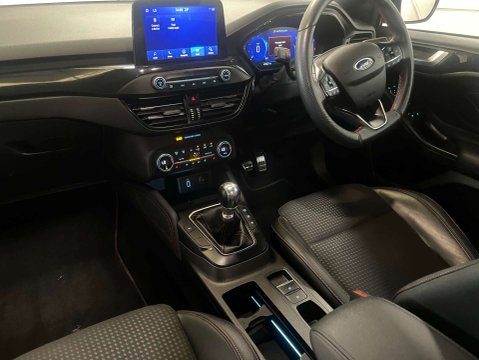 Ford Focus 1.5 Focus  ST-Line X TDCI 5dr 33