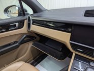 Porsche Cayenne 3.0 Cayenne V6 Auto 4WD 5dr 84