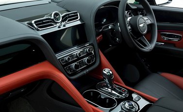 Bentley Bentayga V8 S 16