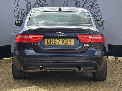 Jaguar XE R-SPORT INGENIUM AWD 8