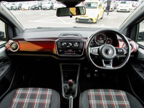 Volkswagen Up GTI