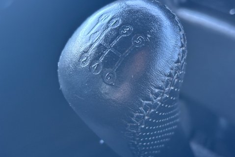 Land Rover Defender 90 TD Autobiography Station Wagon - 1/100 Made - LR Service History 39