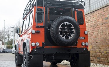 Land Rover Defender 90 Adventure Edition 22