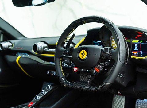 Ferrari 812 Superfast 5