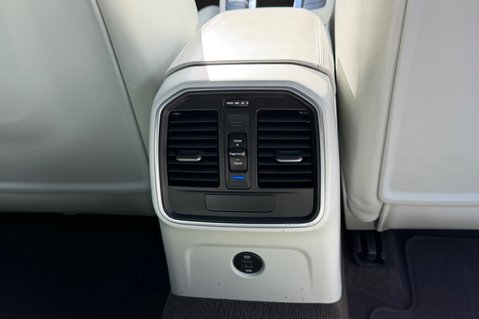 Porsche Macan TURBO PDK - HUGE SPEC - PAN ROOF - BOSE - CARPLAY 35