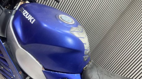 Suzuki RF 1994 RUNNING PROJECT BIKE CLASSIC SPARES OR REPAIR 600CC 26