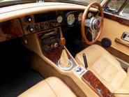 MG B ROADSTER 24