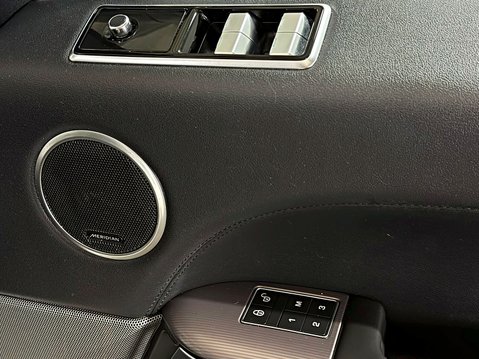 Land Rover Range Rover Sport HSE SDV6 AUTOMATIC 25