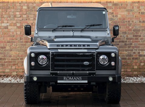 Land Rover Defender 90 XS URBAN TRUCK Carbon Edition 4