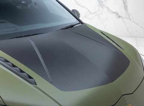 Lamborghini Urus PERFORMANTE 48