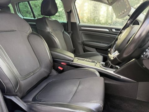 Renault Megane 1.5 Blue dCi Iconic Sport Tourer Euro 6 (s/s) 5dr 10