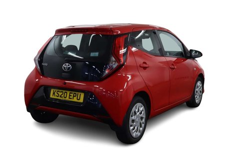 Toyota Aygo 1.0 VVT-i x-play Hatchback 5dr Petrol x-shift Euro 6 (71 ps) 2