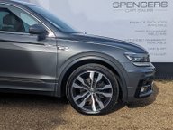 Volkswagen Tiguan R-LINE TDI BMT 4MOTION DSG 11