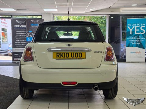Mini Hatch 1.6 Cooper Steptronic Euro 4 3dr 82