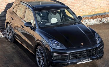 Porsche Cayenne Turbo 6