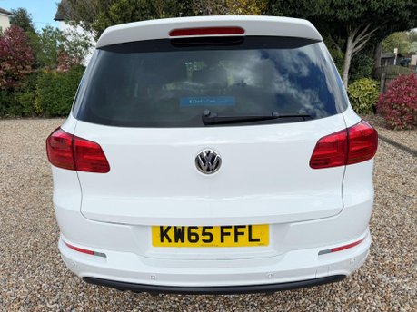Volkswagen Tiguan 2.0 TDI BlueMotion Tech R-Line Edition DSG 4WD Euro 6 (s/s) 5dr 11
