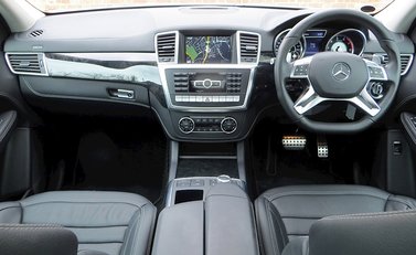 Mercedes-Benz M Class AMG 7