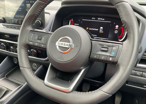 Nissan Qashqai DIG-T TEKNA MHEV 22
