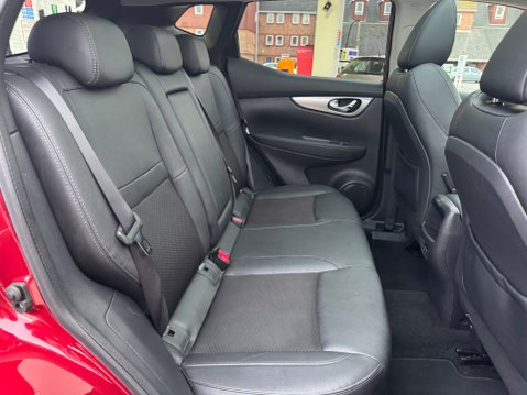 Nissan Qashqai DIG-T TEKNA DCT 12