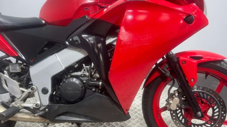 Honda CBR 2013 SPORTS BIKE PROJECT BIKE PARTS BIKE BREAKER 125CC 29