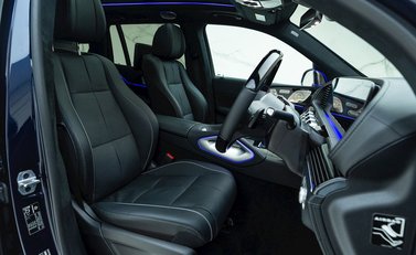 Mercedes-Benz GLS 600 10