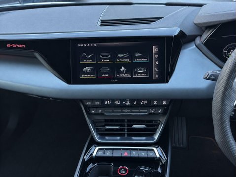 Audi E-Tron GT QUATTRO BASE 16