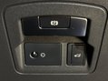 Land Rover Range Rover Velar R-DYNAMIC HSE 24