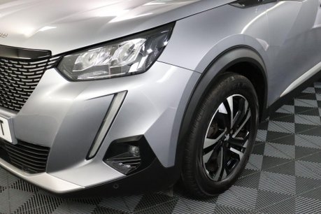 Peugeot 2008 PURETECH S/S ALLURE PREMIUM 32