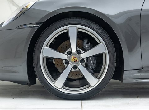 Porsche 911 Targa 4 (992) 40