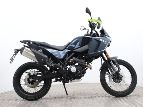 Benelli BKX 125 