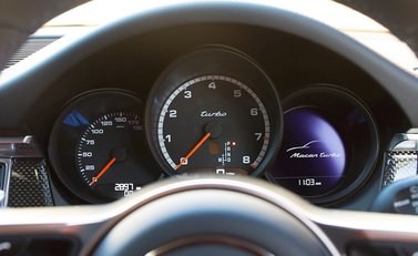 Porsche Macan Turbo 20