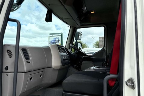 DAF LF 280 18T 22ft Scaffold Lorry - New Body - Air Susp 13