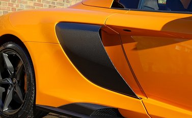 McLaren 675 LT Spider 27