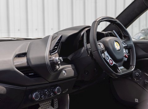 Ferrari 488 Spider 17