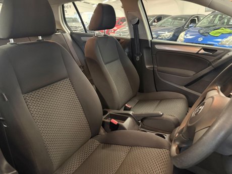 Volkswagen Golf 1.2 TSI S Euro 5 5dr 14