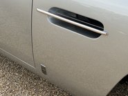 Aston Martin DB6 MANUAL 39