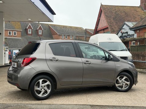 Toyota Yaris VVT-I ICON M-DRIVE S 2