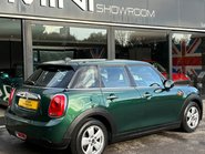Mini Hatch Cooper 1.5 5 door + VISUAL BOOST + HEATED SEATS + REAR PDC 2