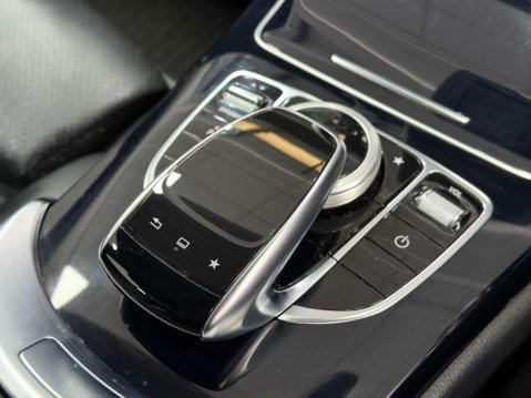 Mercedes-Benz C Class 2.0 C200 Sport Saloon 4dr Petrol 7G-Tronic+ Euro 6 (s/s) (184 ps) 42